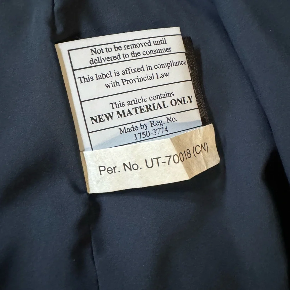 Lululemon Wunder Puff Jacket *Wordmark size 4 - Picture 8 of 14